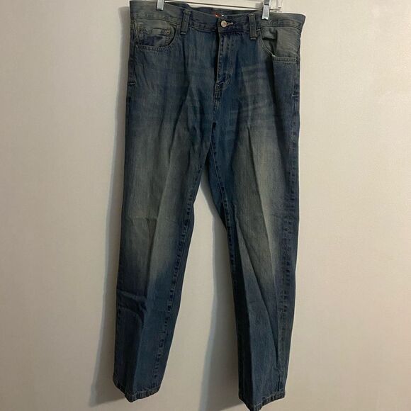 IZOD relaxed fit jeans, size 34/30 - Picture 1 of 4